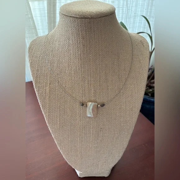 Mother of Pearl Beige Rectangle Pendant Necklace - Picture 2 of 2